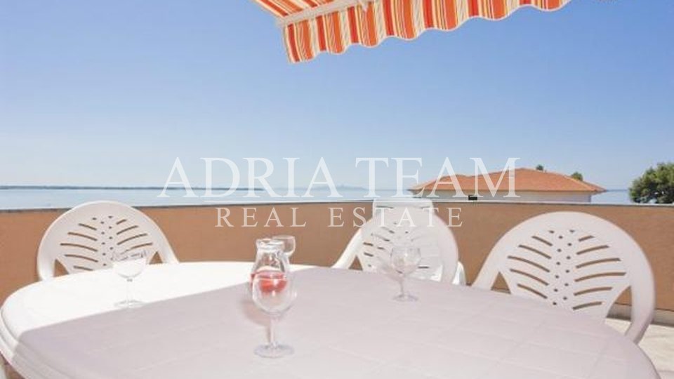 VILLA WITH APARTMENTS, 50 m FROM THE SEA - EXCELLENT LOCATION, VIR