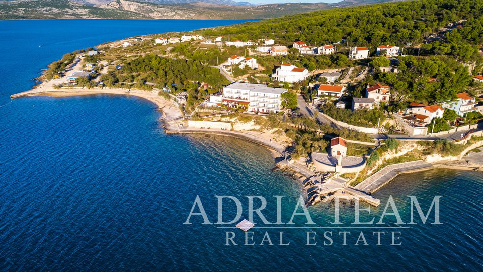 FENOMENALNA PRILIKA!! HOTEL 3***, FIRMA I KOMPLET INVENTAR, 1. RED DO MORA, TOP - POZICIJA, NOVIGRAD - ZADAR