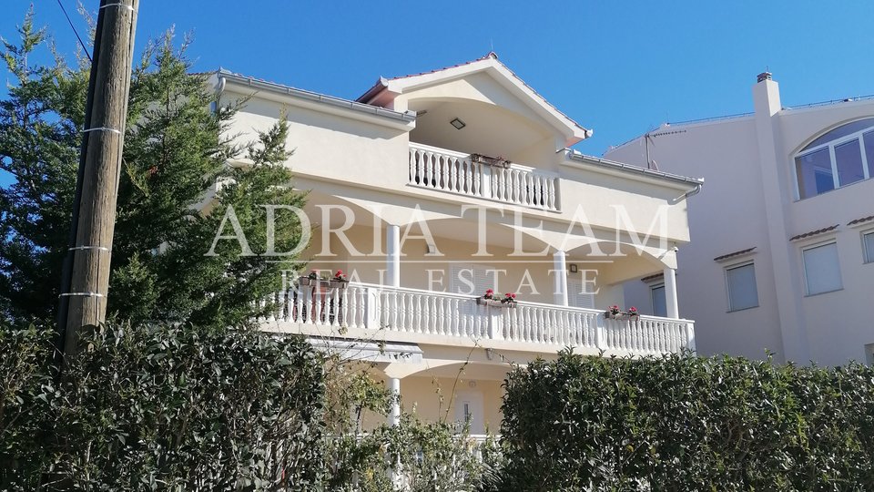 APARTMENT HOUSE WITH 3 APARTMENTS, 120 M FROM THE SEA, PETRCANE - ZADAR
