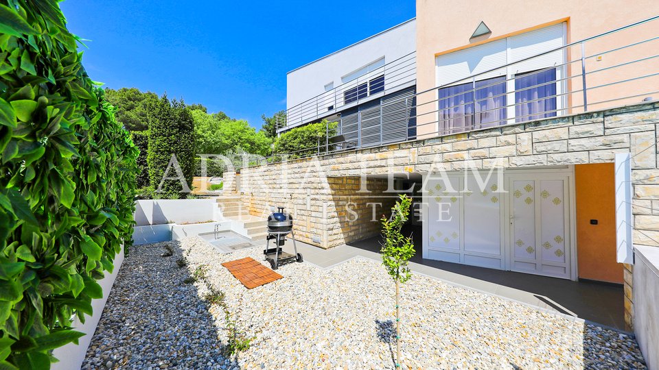 Haus, 310 m2, Verkauf, Zadar - Borik