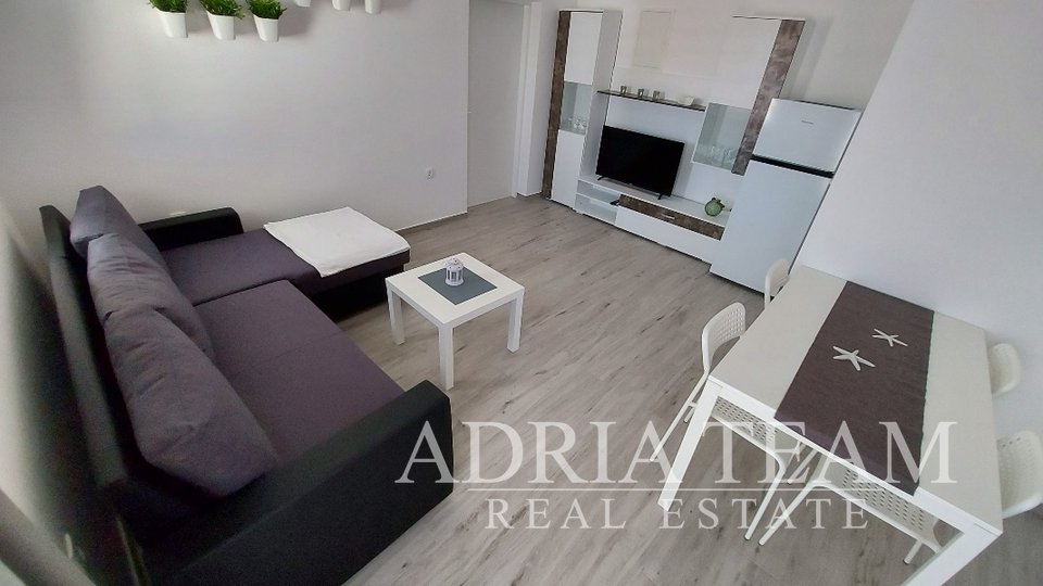 APARTMÁNOVÝ DŮM, 6 MIN OD PLÁŽE, VIR