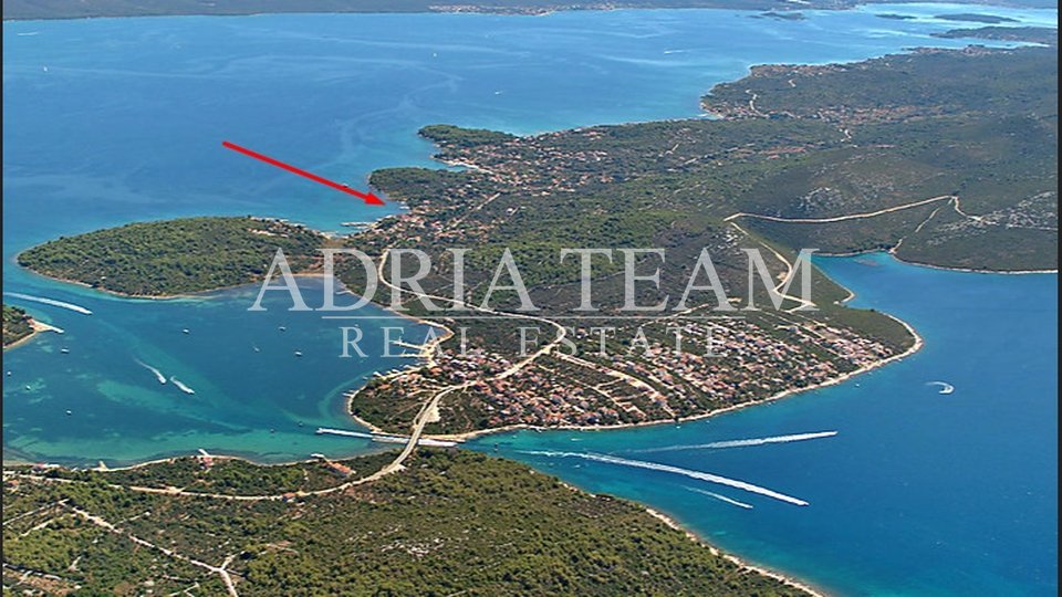 BUILDING LAND WITH SEA VIEW, 86 M FROM THE SEA, PAŠMAN - ŽDRELAC