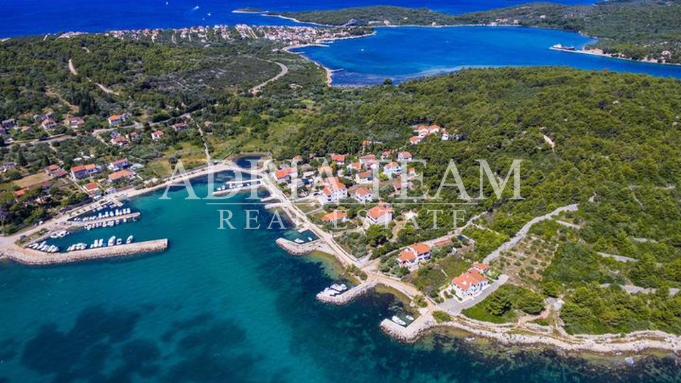 BUILDING LAND WITH SEA VIEW, 86 M FROM THE SEA, PAŠMAN - ŽDRELAC