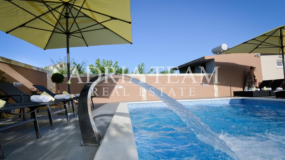 House, 501 m2, For Sale, Privlaka