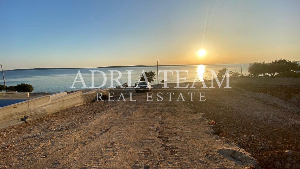 LUXURY APARTMENTS ON THE BEACH! MANDRE - PAG