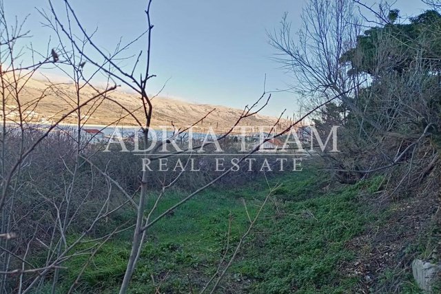 BUILDING LAND, PEACEFUL POSITION, 100 M FROM THE SEA, PAG