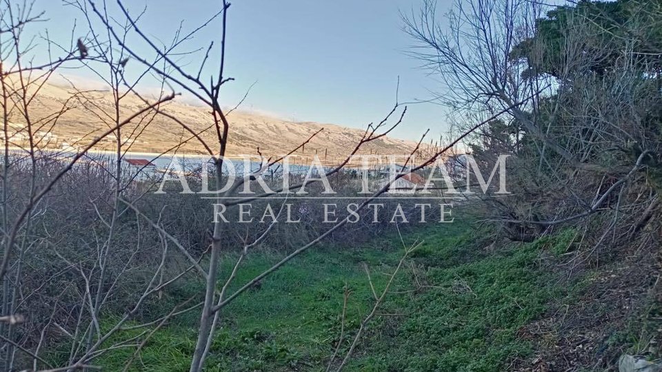 BUILDING LAND, PEACEFUL POSITION, 100 M FROM THE SEA, PAG