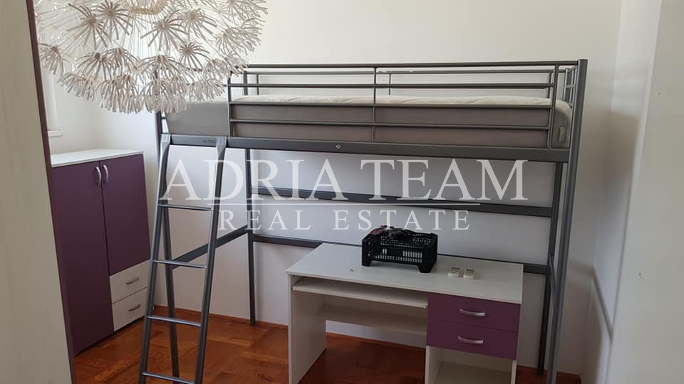 COMFORTABLE FOUR BEDROOM APARTMENT - CENTER, ZAGREB