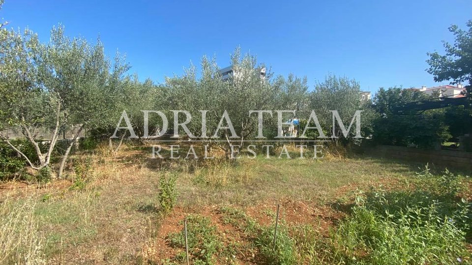 BUILDING PLOT, EXCELLENT POSITION !! 350 M FROM THE SEA, ZADAR