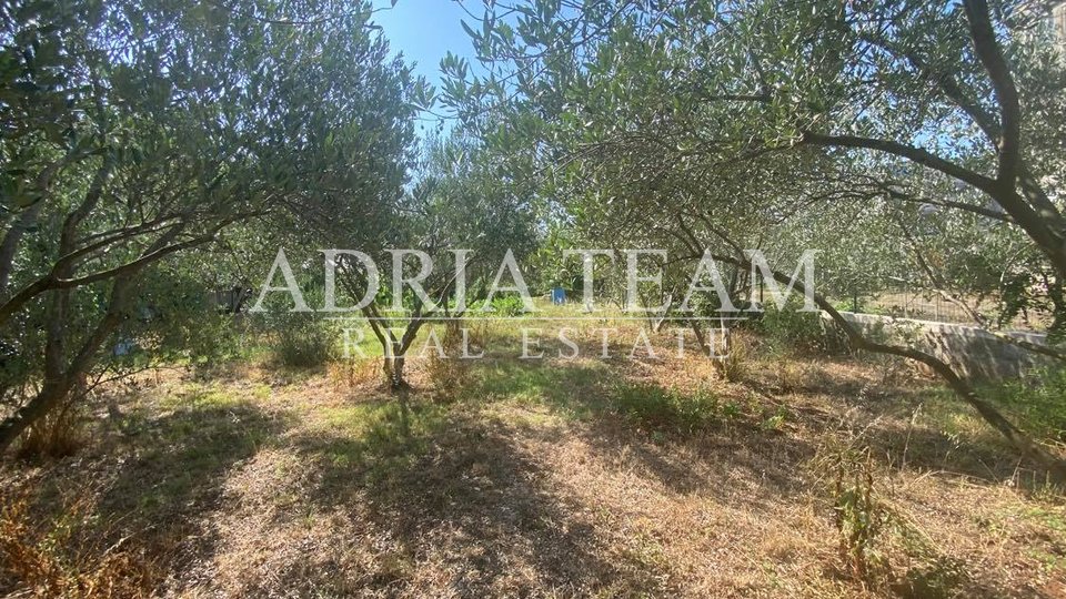 BUILDING PLOT, EXCELLENT POSITION !! 350 M FROM THE SEA, ZADAR