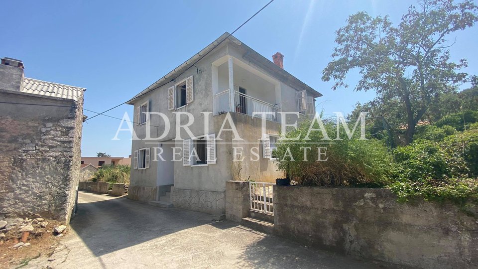 FAMILY HOUSE WITH YARD, 200 M FROM THE SEA, TKON - PAŠMAN