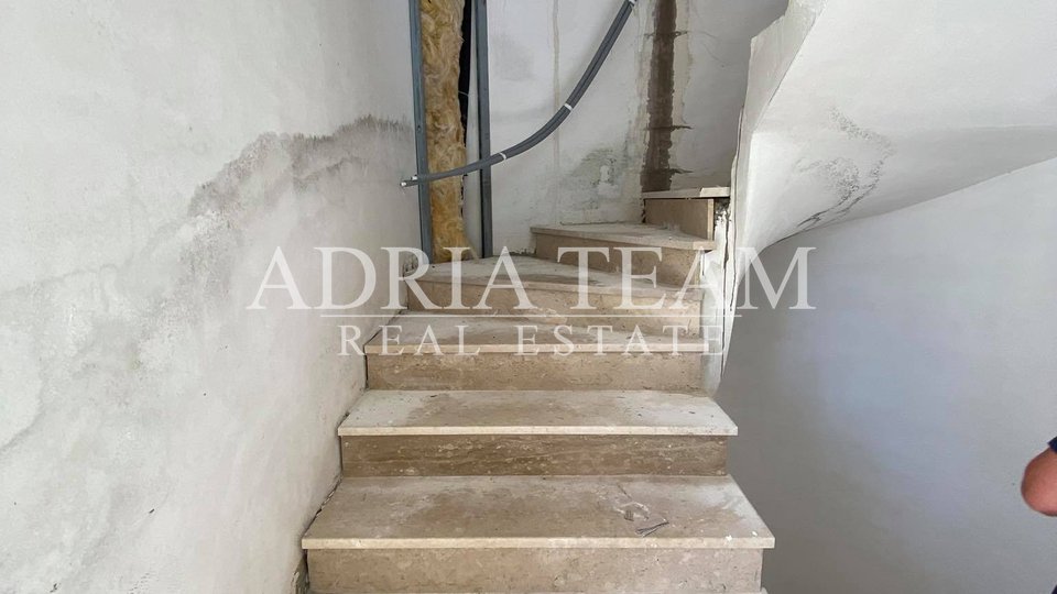 Haus, 300 m2, Verkauf, Zadar - Diklovac