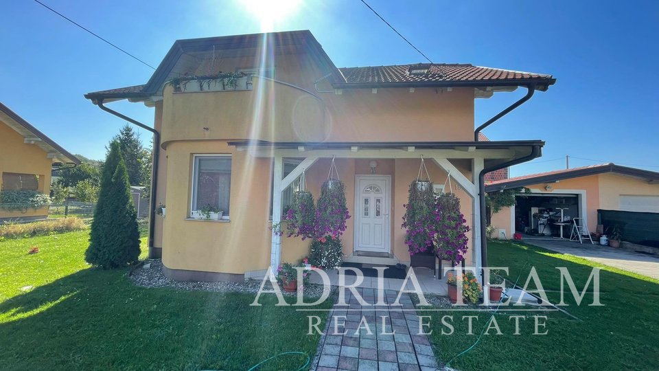 ATRAKTIVNÍ RODINNÝ DŮM, KLIDNÁ A TICHÁ POZICE - VURNOVEC, ZÁHŘEB