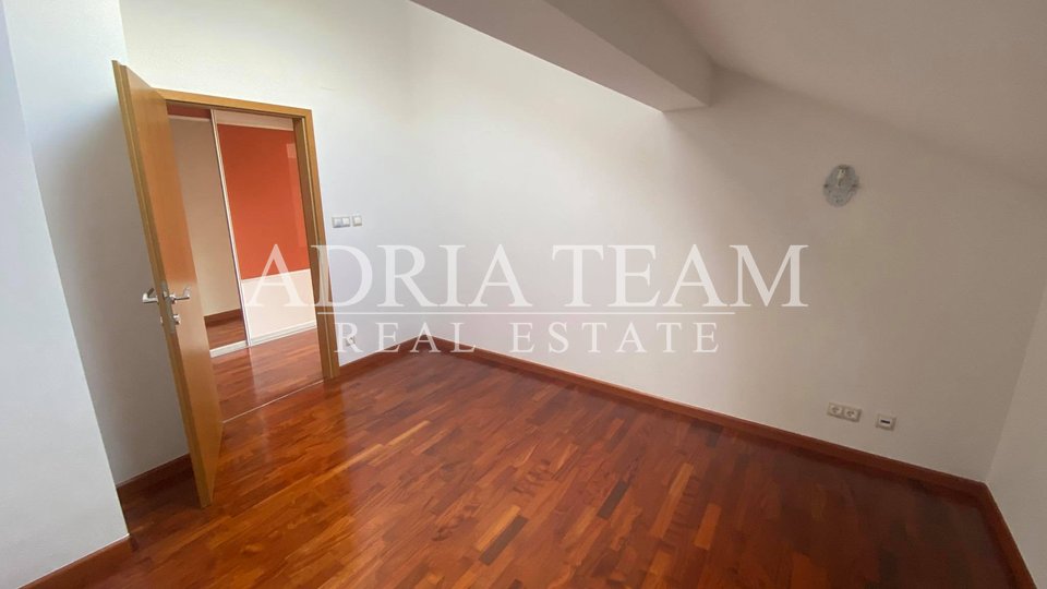 APARTMENT WITH 3 BEDROOMS AND BEAUTIFUL SEA VIEW, DIKLO - ZADAR