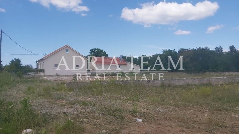 GREAT OPPORTUNITY! BUILDING LAND WITH BUILDING PERMIT AND REGISTERED BUILDING SITE, MURVICA DONJA - ZADAR