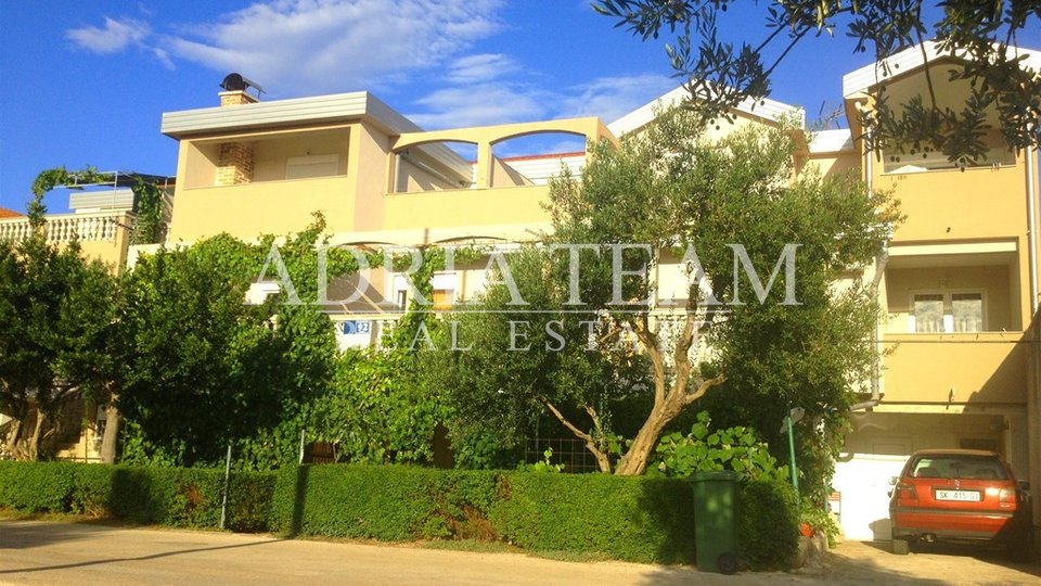 APARTMENT HOUSE WITH SEA VIEW, 150M FROM THE BEACH - PIROVAC