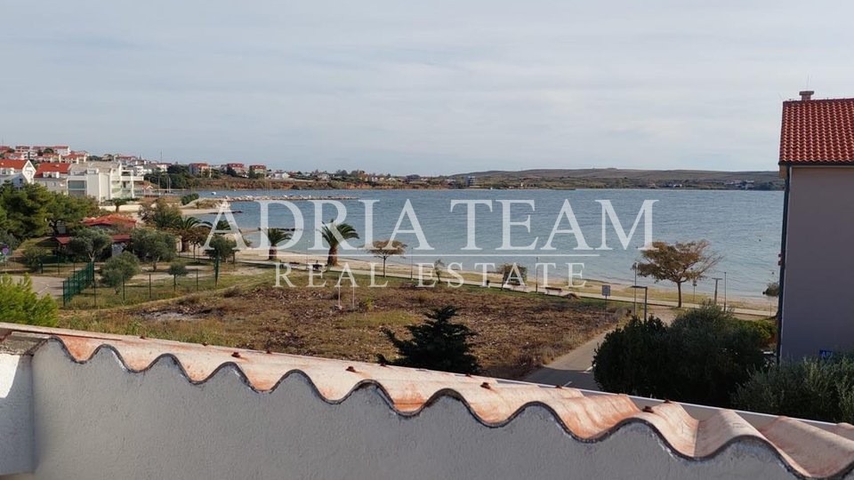 APARTMENT WITH 2 BEDROOMS AND SEA VIEW, 50 M FROM THE SEA, POVLJANA - PAG
