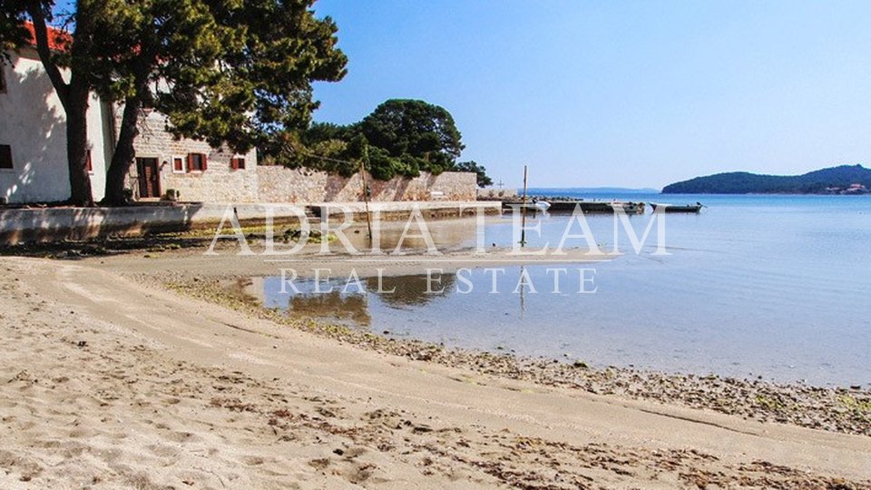 BUILDING LAND WITH SEA VIEW, 100 M FROM THE SEA, UGLJAN