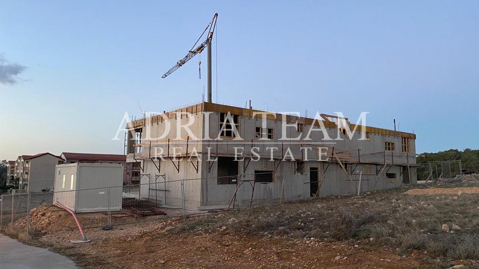 APARTMENTS IN NEW BUILDING, 200 M FROM THE SEA, PAG - POVLJANA