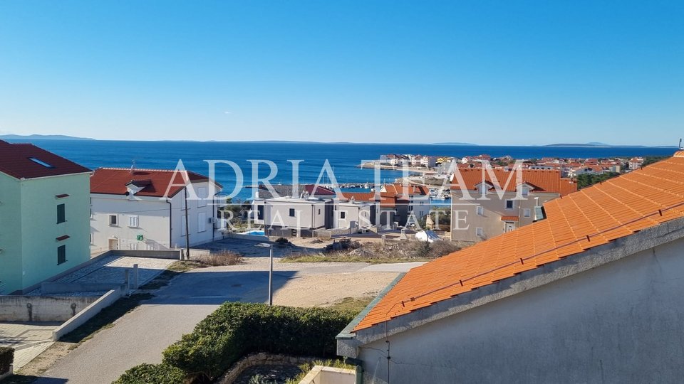HOUSE WITH 2 RESIDENTIAL UNITS, 200 M FROM THE SEA, BEAUTIFUL OPEN VIEW FROM THE FLOOR! PAG - POVLJANA