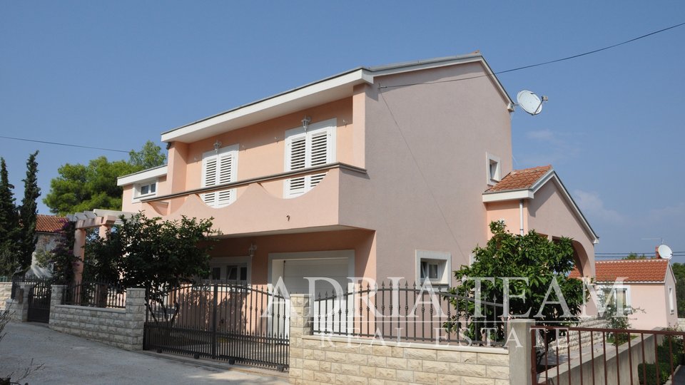 Haus, 308 m2, Verkauf, Kukljica