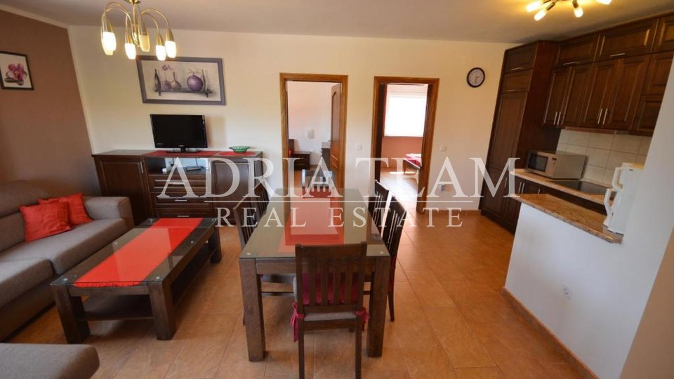 FREESTANDING HOUSE WITH 5 APARTMENTS, 200 m FROM THE SEA, VIR - ZADAR