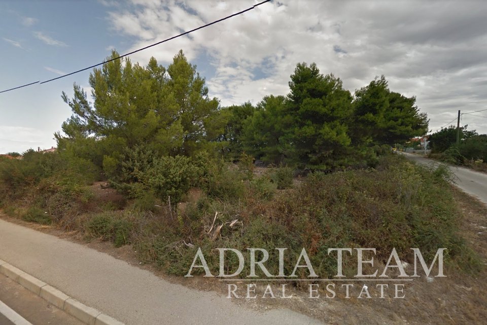 GRAĐEVINSKA ZEMLJIŠTA NA MIRNOJ I TIHOJ POZICIJI, NINSKI STANOVI