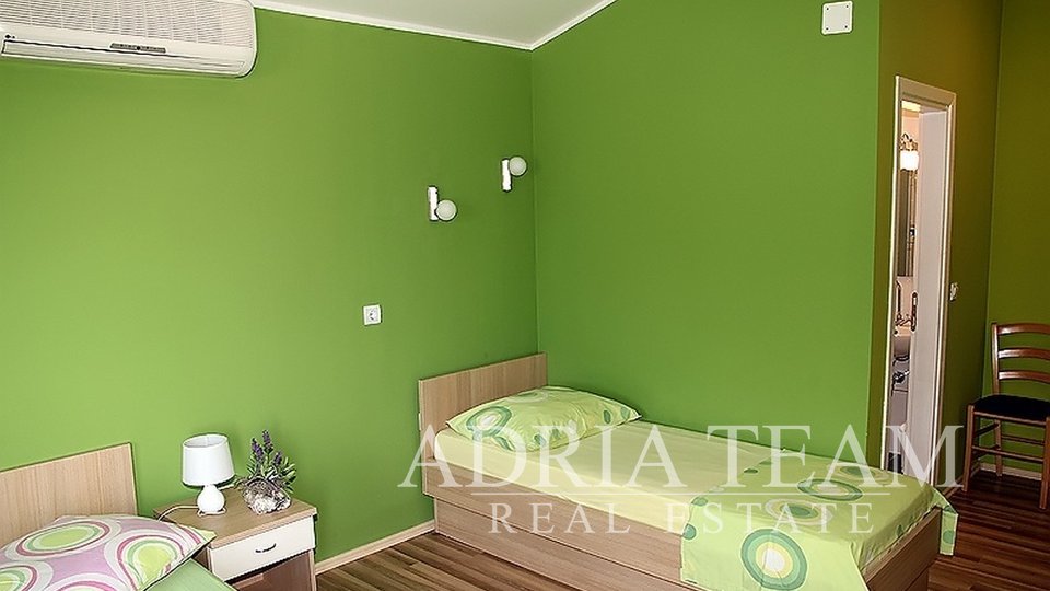 House, 510 m2, For Sale, Makarska