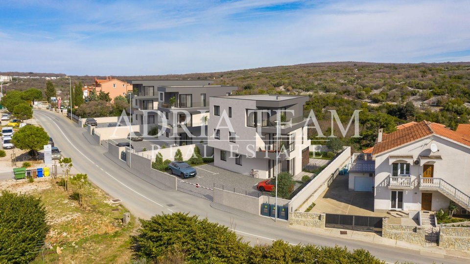 TWO-LEVEL APARTMENT WITH SEA VIEW - KRK
