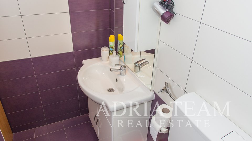 RODINNÝ HOTEL V ATRAKTIVNÍ ČÁSTI MĚSTA BLÍZKO MOŘE - PUNTAMIKA, ZADAR