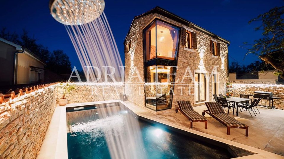 STONE HOUSE WITH POOL, 500 M FROM THE SEA, QUIET LOCATION !! PRIVLAKA - ZADAR