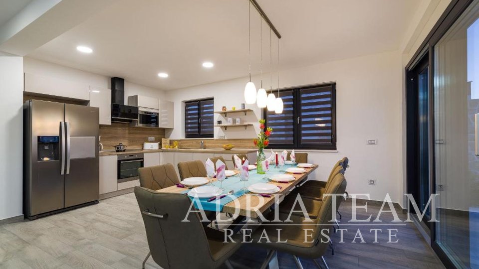 LUXURY VILLA WITH POOL AND BEAUTIFUL SEA AND MOUNTAIN VIEW - ROVANJSKA - ZADAR