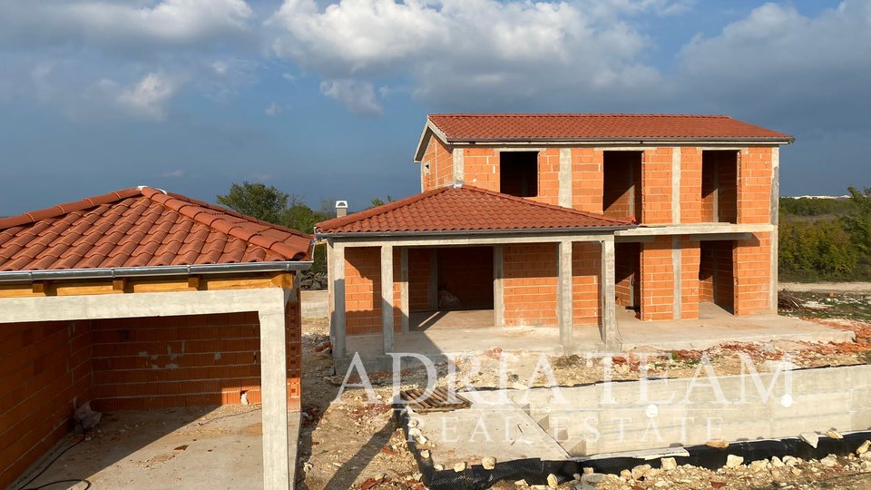 VILA, NOVOSTAVBA, ZEMUNIK DONJI