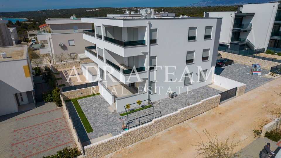 THREE-BEDROOM PENTHOUSE UNDER CONSTRUCTION, CLOSE TO THE SEA - NOVALJA, PAG