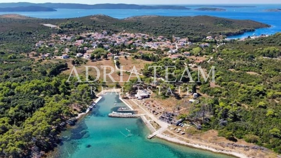 Land, 1389 m2, For Sale, Zadar-okolica - Molat