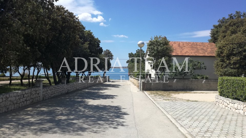 Penzion s restaurací 2.řada od moře, okolí Zadaru
