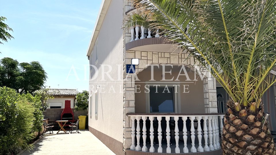 APARTMENT ON THE GROUND FLOOR OF RESIDENTIAL BUILDING, 300 m FROM THE SEA - VIR, NORTH SIDE