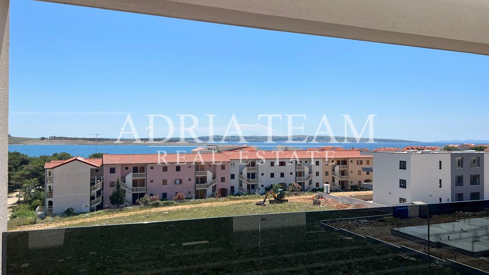 TWO-FLOOR APARTMENT WITH SEA VIEW, 200 M FROM THE BEACH, PAG - POVLJANA