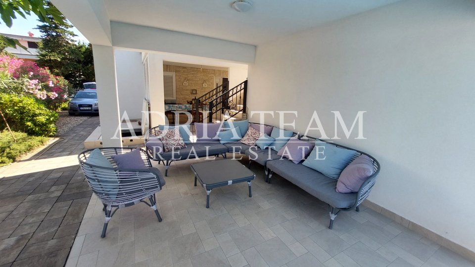 HOUSE WITH FOUR APARTMENTS AND SWIMMING POOL, SPRING SALE! - SABUNIKE, PRIVLAKA
