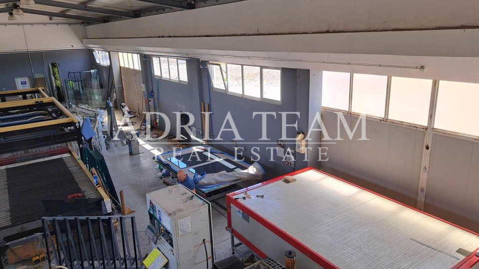 Commercial Property, 413 m2, For Sale, Velim