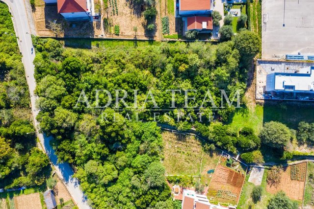 Land, 875 m2, For Sale, Zadar - Diklo