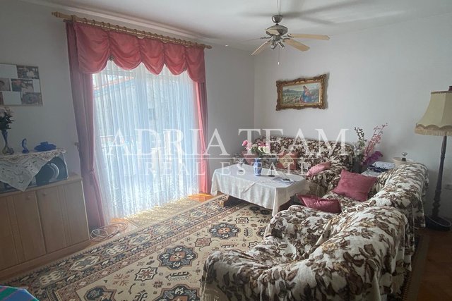 THREE-ROOM APARTMENT WITH GARAGE PLACE, EXCELENT FOR THE FAMILY! - ZADAR, MOCIRE