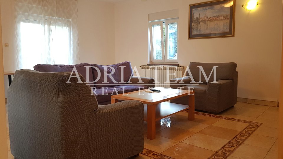 Haus, 650 m2, Verkauf, Zadar - Diklo