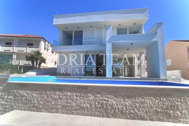 VILLA WITH SWIMMING POOL AND SEA VIEW, 40 m FROM THE SEA - JAKIŠNICA, PAG