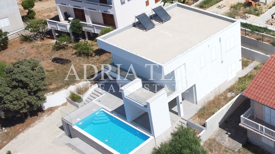 VILLA WITH SWIMMING POOL AND SEA VIEW, 40 m FROM THE SEA - JAKIŠNICA, PAG