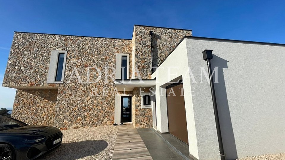 VILLA WITH SWIMMING POOL, NEW CONSTRUCTION - LUN, PAG