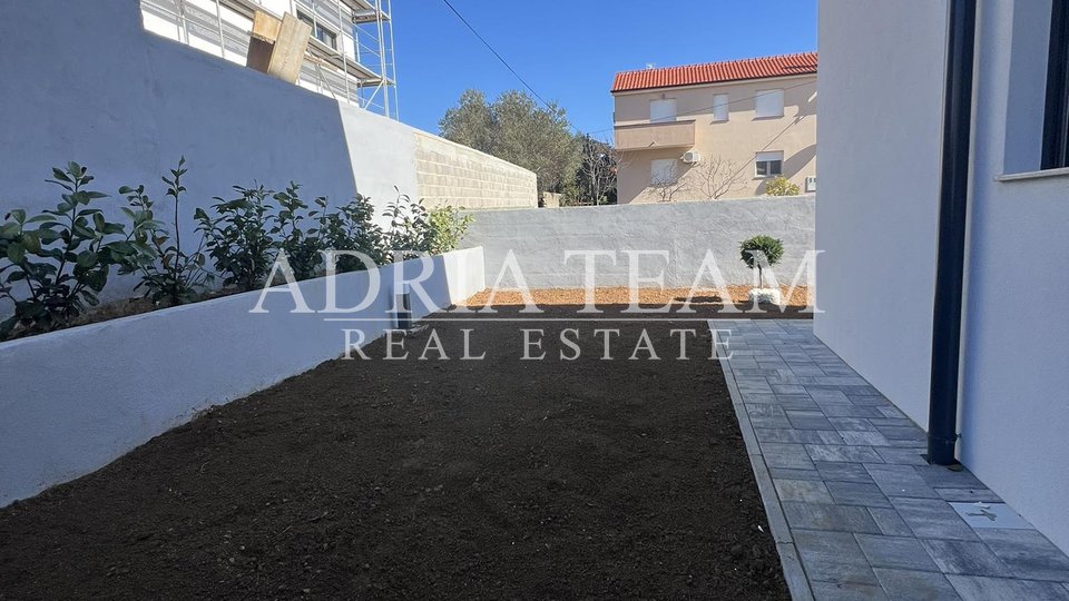 SALE!! APARTMENTS, NEW CONSTRUCTION, 150 m FROM THE SEA - PRIVLAKA
