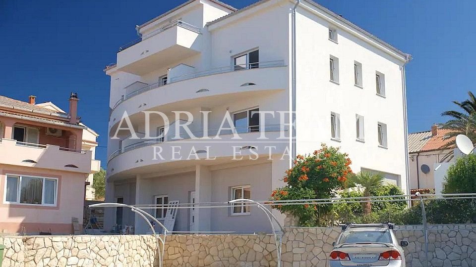 THREE-BEDROOM APARTMENT ON THE FIRST FLOOR OF APARTMENT BUILDING - NOVALJA, PAG