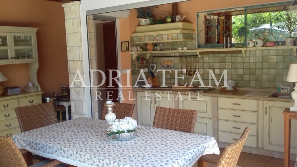 FAMILY VILLA 250 m FROM THE SEA AND THE CENTER - NOVALJA, PAG