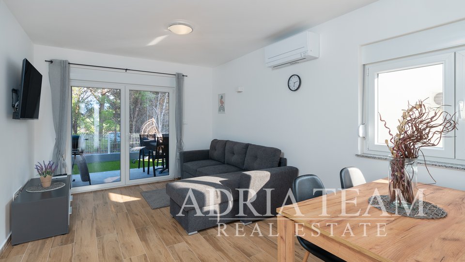 APARTMANI U STAMBENOJ ZGRADI - VIR